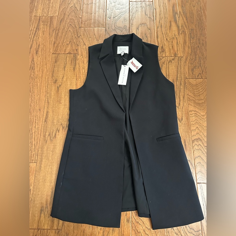 T.J.Maxx Black Sleeveless Blazer